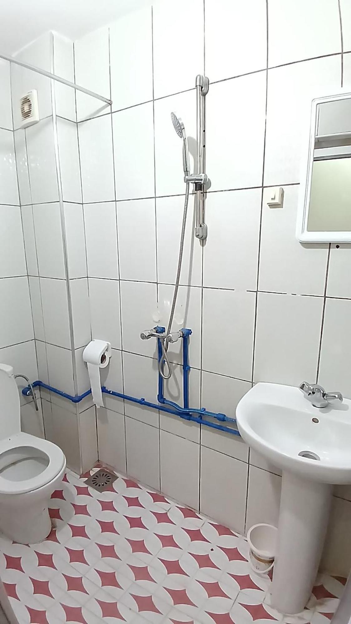 罗萨斯公寓酒店 瓦尔扎扎特 外观 照片